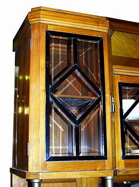 VIENNESE ARTS AND CRAFTS / BIEDERMEIR