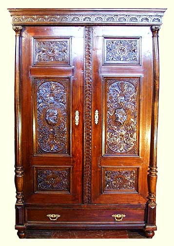 RENAISSANCE REVIVAL CARVED KNIGHTS ARMOIRE