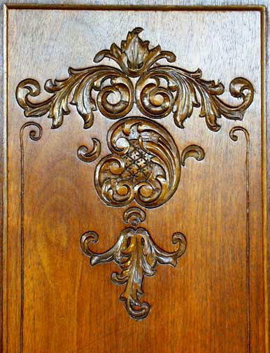 RENAISSANCE REVIVAL WALNUT ARMOIRE c.1900