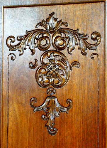 RENAISSANCE REVIVAL WALNUT ARMOIRE c.1900