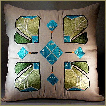 4 ARTS & CRATS EMBROIDERED PILLOWS
