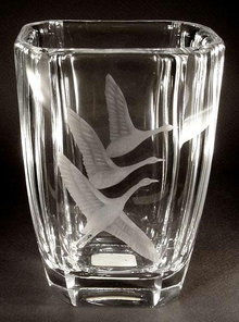 VINTAGE ORREFORS FLYING CRANES CRYSTAL VASE