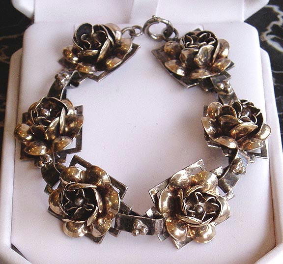 SILVER BRACELET WITH ROSES HOBE? #45