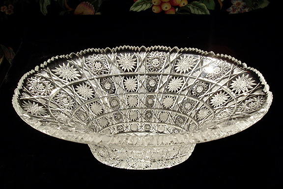 GORGEOUS CZECH CUT CRYSTAL BOWL QUEENS LACE