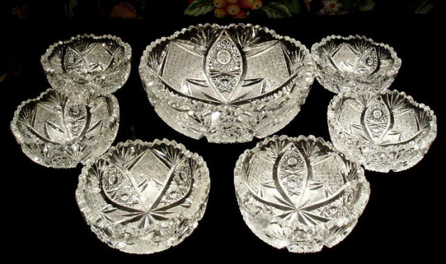 CZECH VINTAGE CUT CRYSTAL 7 pc BERRY SET #186