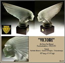 VINTAGE GLASS HOOD ORNAMENT CAR MASCOT VICTOIRE