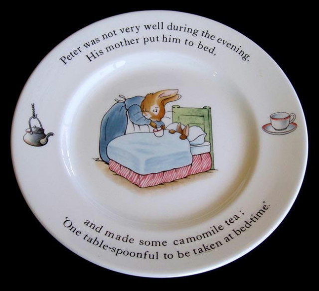 WEDGWOOD BEATRIX POTTER PETER RABBIT PLATE