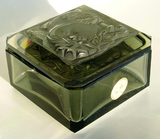 SIGNED CZECH ART DECO MERCURY POWDER BOX OPB-51