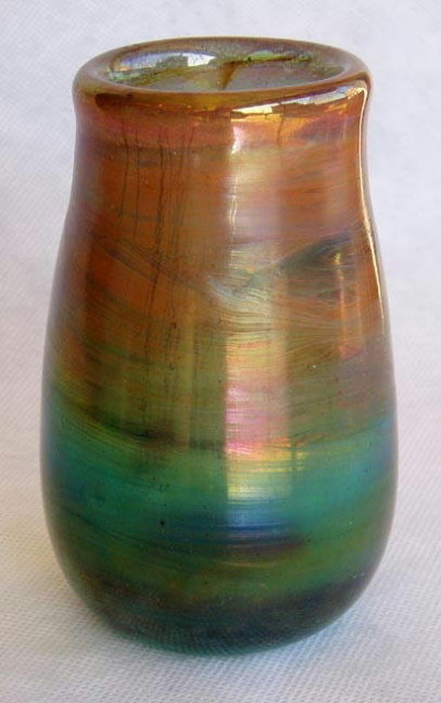 IRIDESCENT HAND BLOWN ART GLASS VASE #68