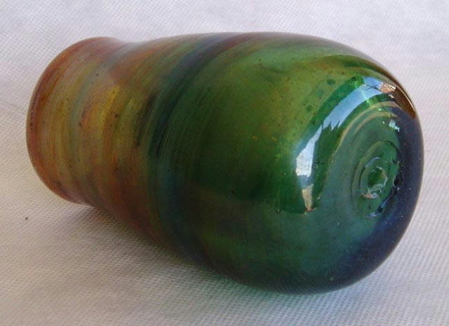 IRIDESCENT HAND BLOWN ART GLASS VASE #68