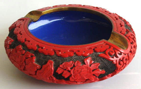 CHINESE CARVED CINNABAR ASHTRAY OR037