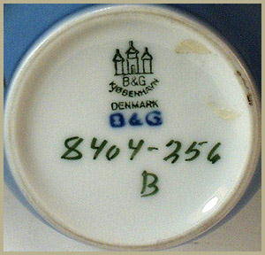 BING & GRONDAHL FLORAL VASE PR-82