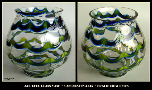CZECH ART DECO GLASS VASE KRALIK c.1930 CG207