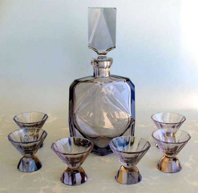 CUT & ENGRAVED 7 PC LIQUEUR SET HLOUSEK