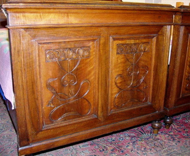 ART NOUVEAU CARVED WALNUT BEDS (PAIR) AUSTRIA c.1900