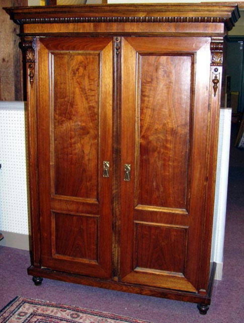 GERMAN RENAISSANCE REVIVAL WALNUT ARMOIRE c.1880