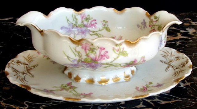 HAVILAND LIMOGES ANTIQUE GRAVY w UNDERPLATE SCHLEIGER #36