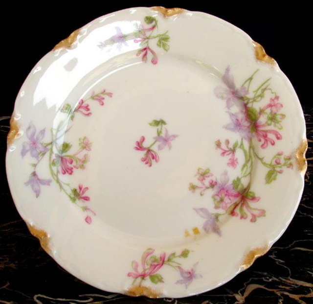 HAVILAND LIMOGES ANTIQUE PLATE 6-1/4