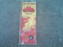 HOT FOOT SHOE BOOT INSERT WEATHER SHIELD SPORTS EQUIPMENT PAUL REED CHARLEVOIX MICHIGAN ADVERTISING CARD PACKAGE