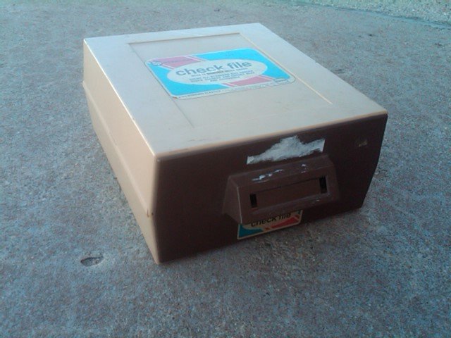 RETRO PAPER CHECK FILE BOX STERLING PLASTICS BORDEN CHEMICAL MOUNTAINSIDE NEW JERSEY ADVERTISING LABEL 1972 DATE