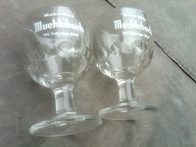 MUEHLEBACH BEER GLASS STEM KANSAS CITY MISSOURI HOTEL BAR COLLECTIBLE COCKTAIL LOUNGE UTENSIL