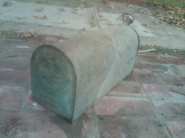 GALVINIZED STEEL MAILBOX FARM RANCH TOOL DULUTH ROOFING COMPANY MANUFACTURER MARK