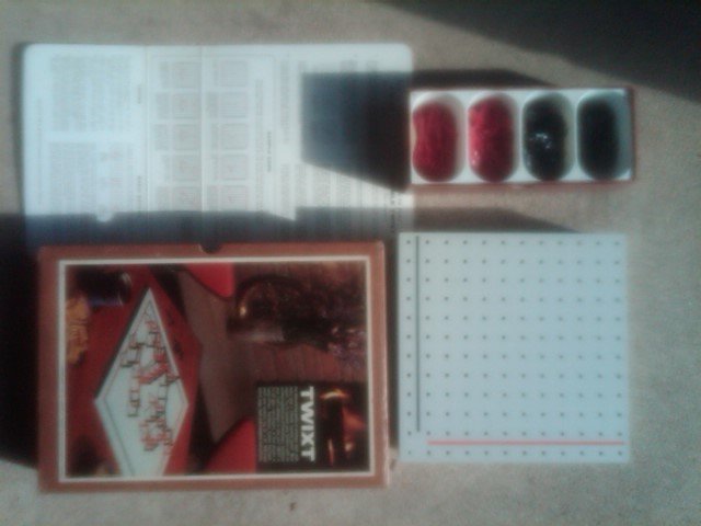 TWIXT STRATEGIC SKILL BOARD GAME RETRO ERA FAMILY PASTIME