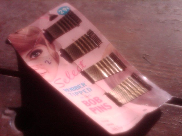 LADY LORA RUBBER TIP BOB PINS BOBBY STYLE HAIR CARE ACCESSORY ORIGINAL RETRO ERA STORE CARD