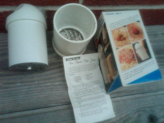 Cheasy Cheese Grater Nut Bread chocolate Shredder Mill Cooking Baking Utensil