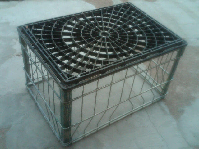 STEEL WIRE MILK BOTTLE CARRIER BASKET CRATE TOTE GILLETTE DAIRY FACTORY MARK