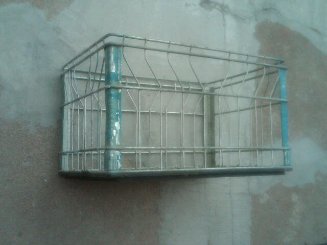 STEEL WIRE MILK BOTTLE CARRIER BASKET CRATE TOTE GILLETTE DAIRY FACTORY MARK