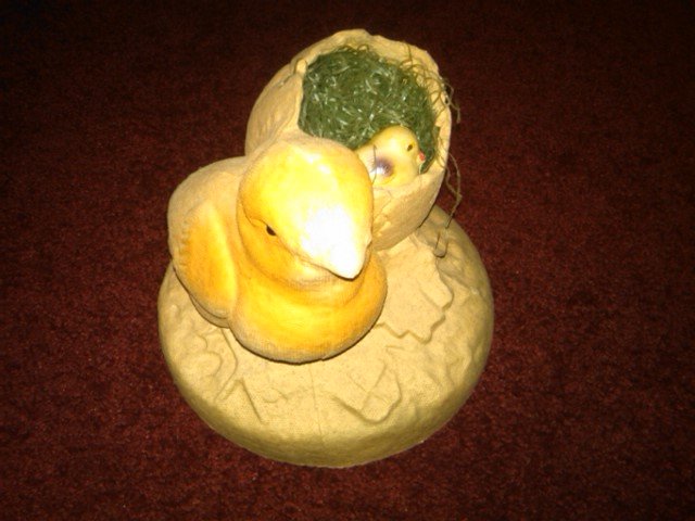PAPER MACHE CHICKEN EASTER CHICK HOLIDAY DECORATION DEPRESSION ERA ORNAMENT