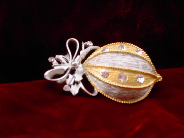 EISENBERG CHRISTMAS BALL RHINESTONE BULB ORNAMENT BROOCH LAPEL PIN