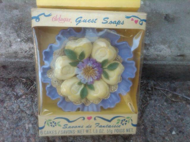 DELAGAR DAINTY GUEST SOAP SAVANS DE FANTAISIE 1960'S BATHROOM BEDROOM TOILETRY ORNAMENT