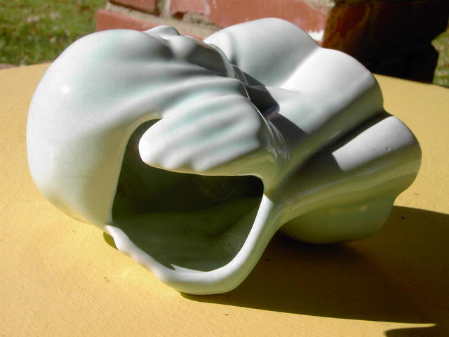 HULL LADY VASE BLUE POTTERY PLANTER