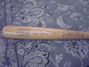 FRANK HOWARD WOODEN BASEBALL BAT LOUISVILLE SLUGGER HILLERICH BRADSBY SPORTS COLLECTIBLE EQUIPMENT