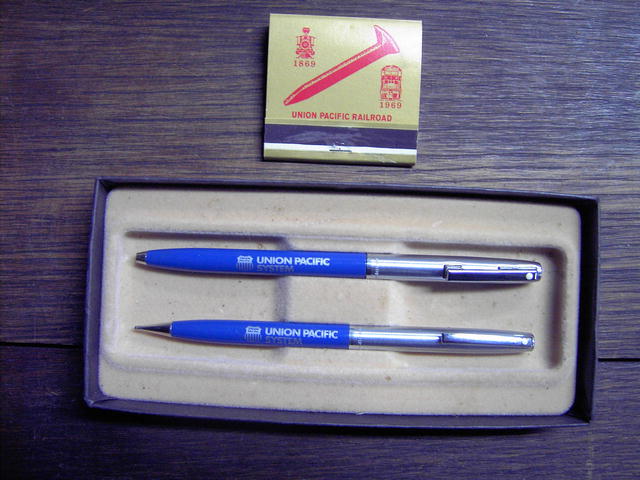 UNION PACIFIC RAILROAD PEN PENCIL MATCHBOOK SHAEFFER DIAMOND MATCH CHICAGO