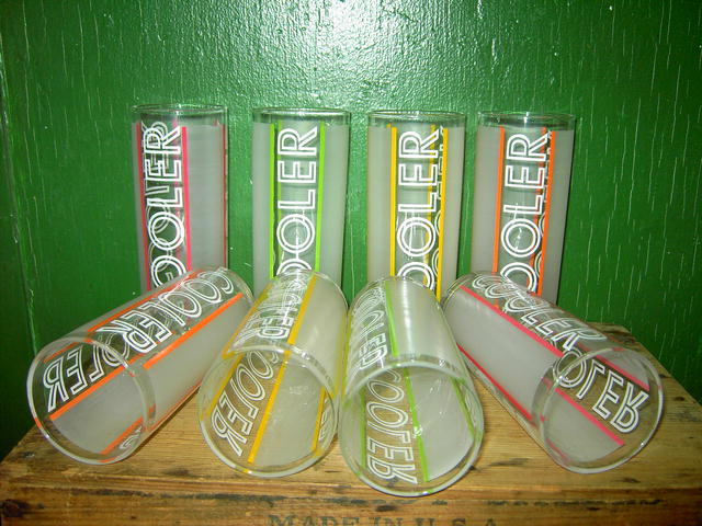 KITCHEN BAR GLASSES