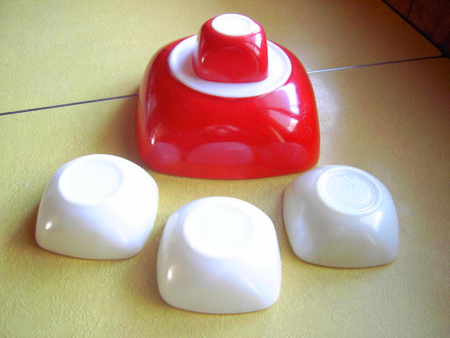 PYREX OVENWARE BOWL