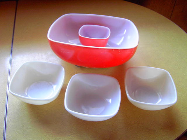 PYREX OVENWARE BOWL