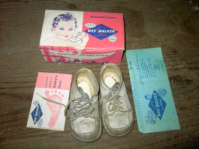 TODDLER CHILDS BABY SHOES ORIGINAL BOX MORAN COMPANY