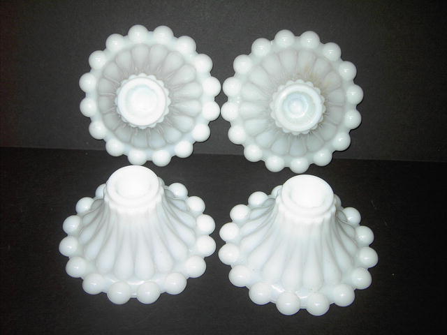CANDLEHOLDER WHITE MILK GLASS PEARL TEARDROP