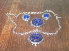 WHITING DAVIS COBALT BROOCH NECKLACE EARRINGS