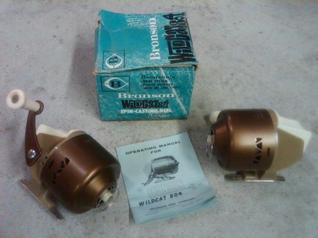 BRONSON FISH REEL RETRO FISHING ANGLING SPIN CASTING EQUIPMENT ORIGINAL BOX WILDCAT 804 MODEL MICHIGAN USA
