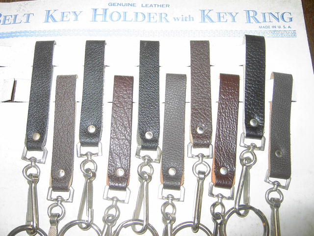 LEATHER BELT KEY RING HOLDER ORIGINAL ADVERTISING CARD TRUCKER STYLE