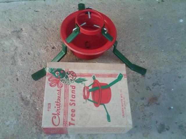 STEEL CHRISTMAS TREE STAND CRUNDEN MARTIN ST LOUIS MISSOURI ORIGINAL CARDBOARD BOX