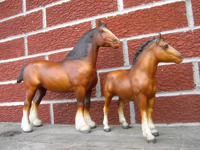 BREYER CLYDESDALE HORSE STATUE FIGURINE
