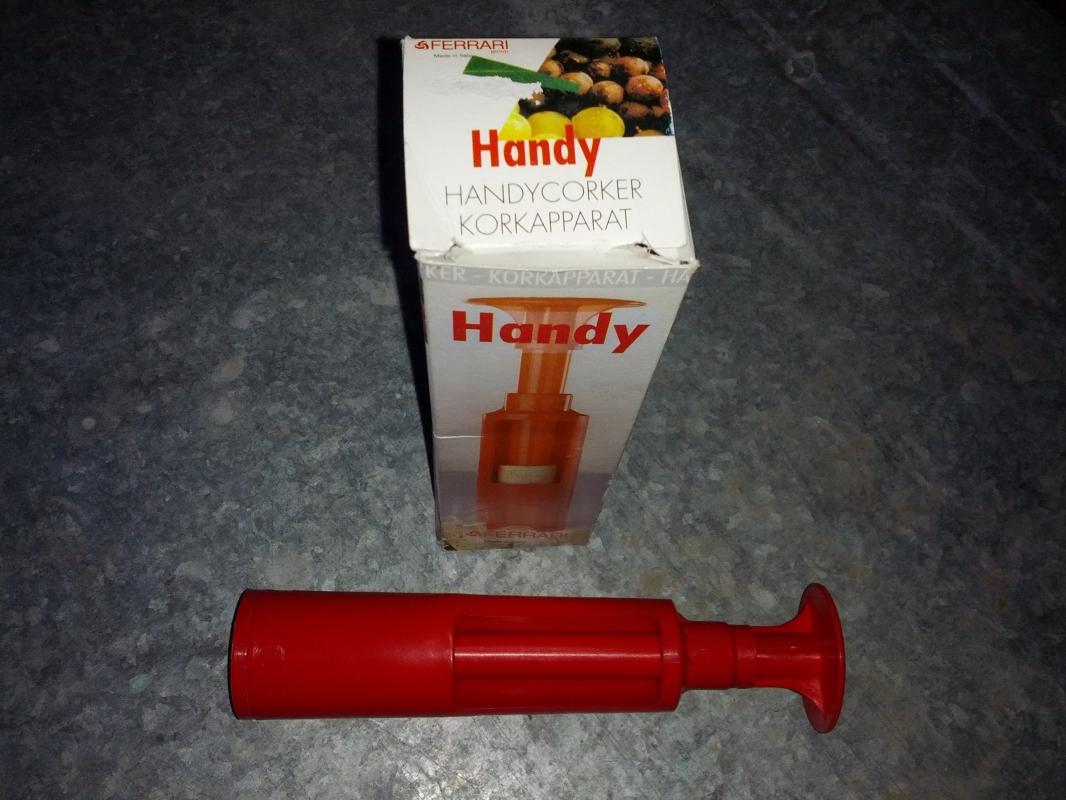 Handy Wine Corker Bottle Capper Italy Italian Made Bar Kitchen Tool Household Utensil Ferrari Products Advertising Box