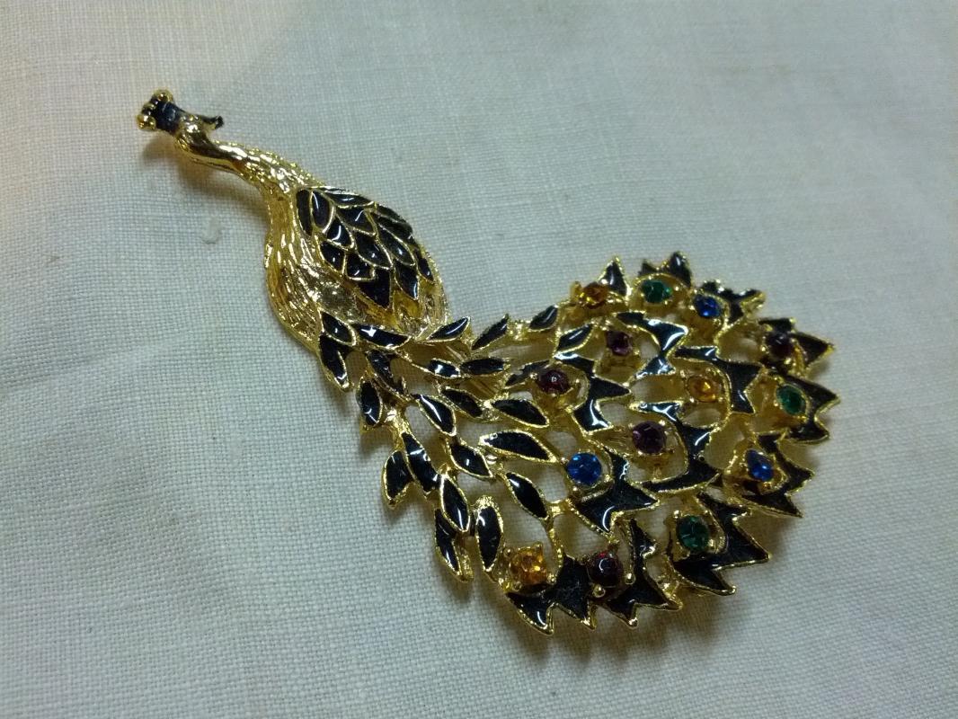 Eisenberg Peacock Bird Lapel Pin Colorful Rhinestone Gold Tone Black Enamel Brooch Fashion Costume Jewelry