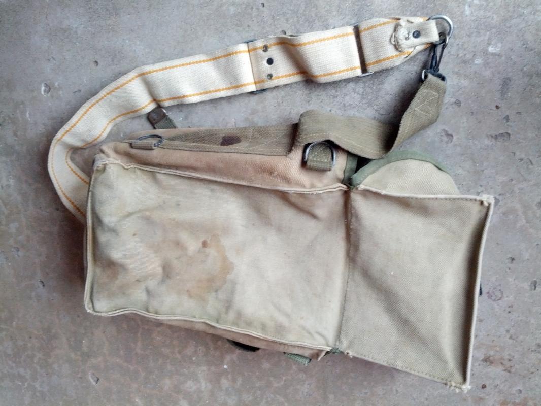 1944 united states army military field pack green canvas duffel bag gear tote b b s company mark